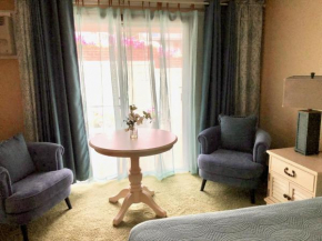 Отель Sands Of Time Motor Inn & Harbor House  Фолмут